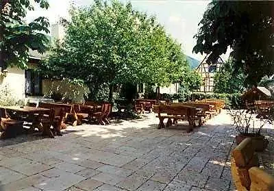 Alter Posthof 3*